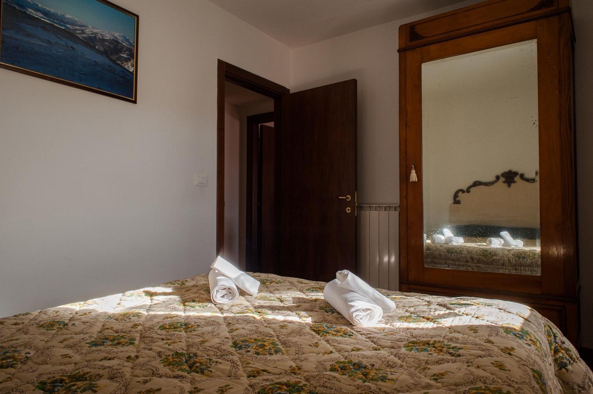 Casa Ladyhawke Apartment Santo Stefano Di Sessanio Ngoại thất bức ảnh